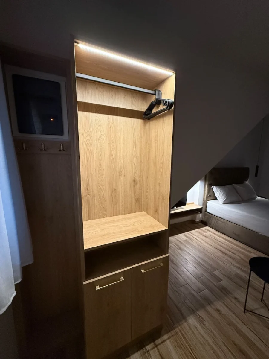 Ethra Suite 8 VOLOS11