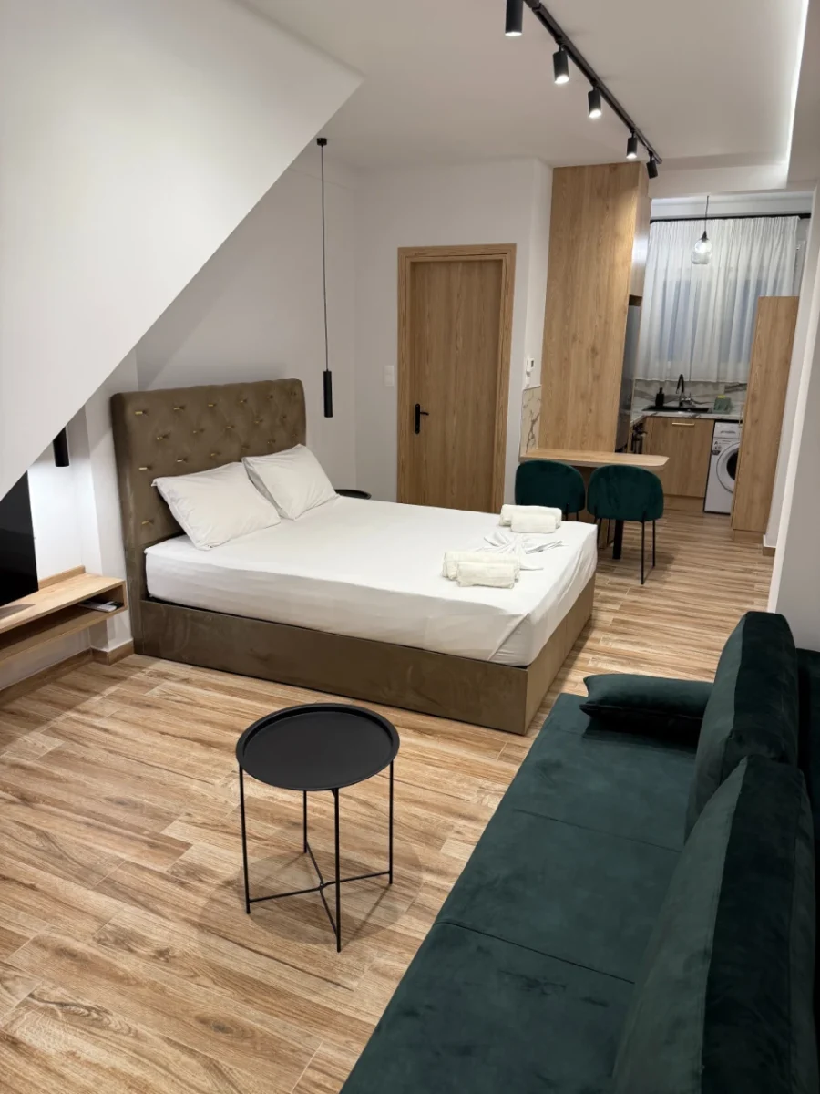 Ethra Suite 8 VOLOS17