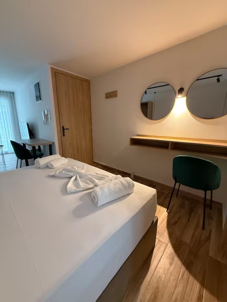 Ethra Suite 9 VOLOS7